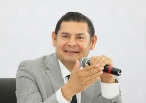 Gobernador Armenta llama a poblanos a no permitir extorsión ni corrupción