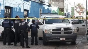 Detiene FGE a tres vinculados con cuerpo hallado en un tambo en la ciudad de Puebla