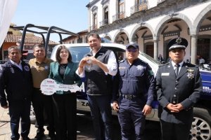 Con nuevas patrullas, gobierno estatal refuerza seguridad en Zacatl&aacute;n