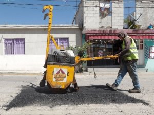 Avanza Gobierno de Pepe Chedraui con la Campa&ntilde;a Capitalina Bacheando Puebla