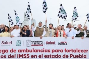 Nuevas ambulancias optimizan la atenci&oacute;n m&eacute;dica del IMSS en Puebla