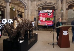 Gobierno de Pepe Chedraui inaugura la exposici&oacute;n "90 minutos": La pasi&oacute;n del f&uacute;tbol"
