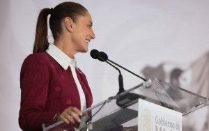 Sheinbaum firma acuerdo para la producci&oacute;n de vacunas de ARN mensajero en M&eacute;xico