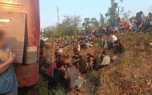 Ecuador reporta 46 migrantes abandonados en autopista de Veracruz